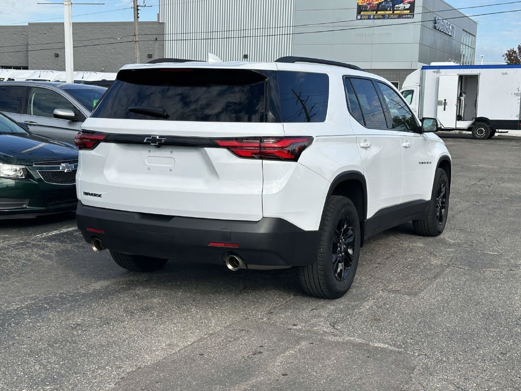 Used 2023 Chevrolet Traverse LS w/ Midnight/Sport Edition FWD image 4