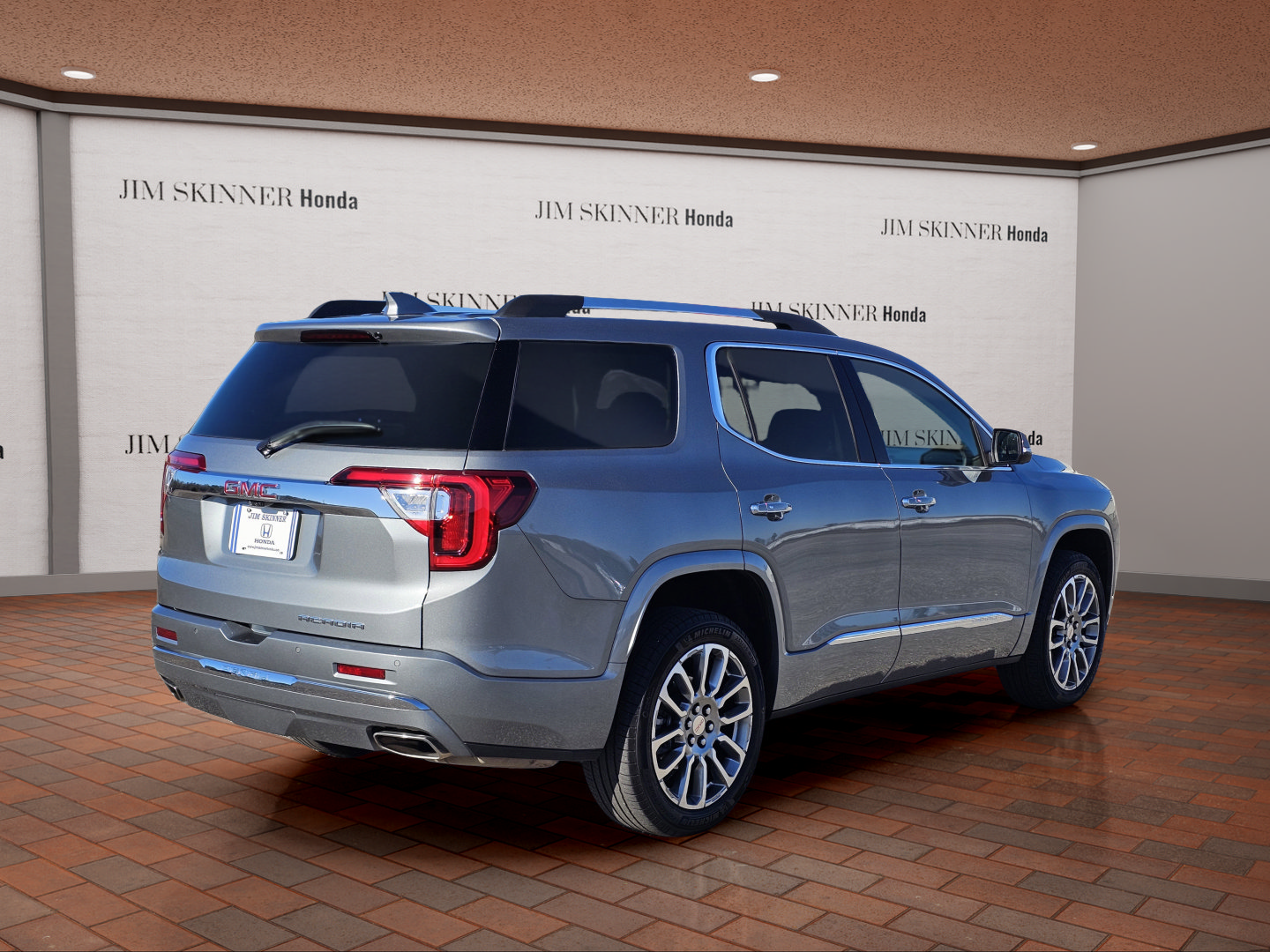 Used 2023 GMC Acadia Denali w/ Denali Technology Package FWD image 8