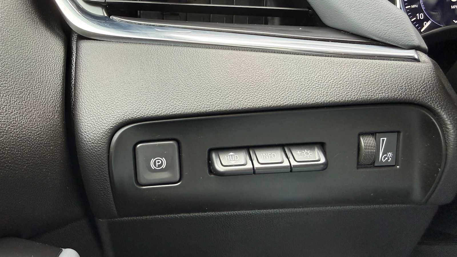Used 2024 Buick Enclave Premium AWD/4WD image 15