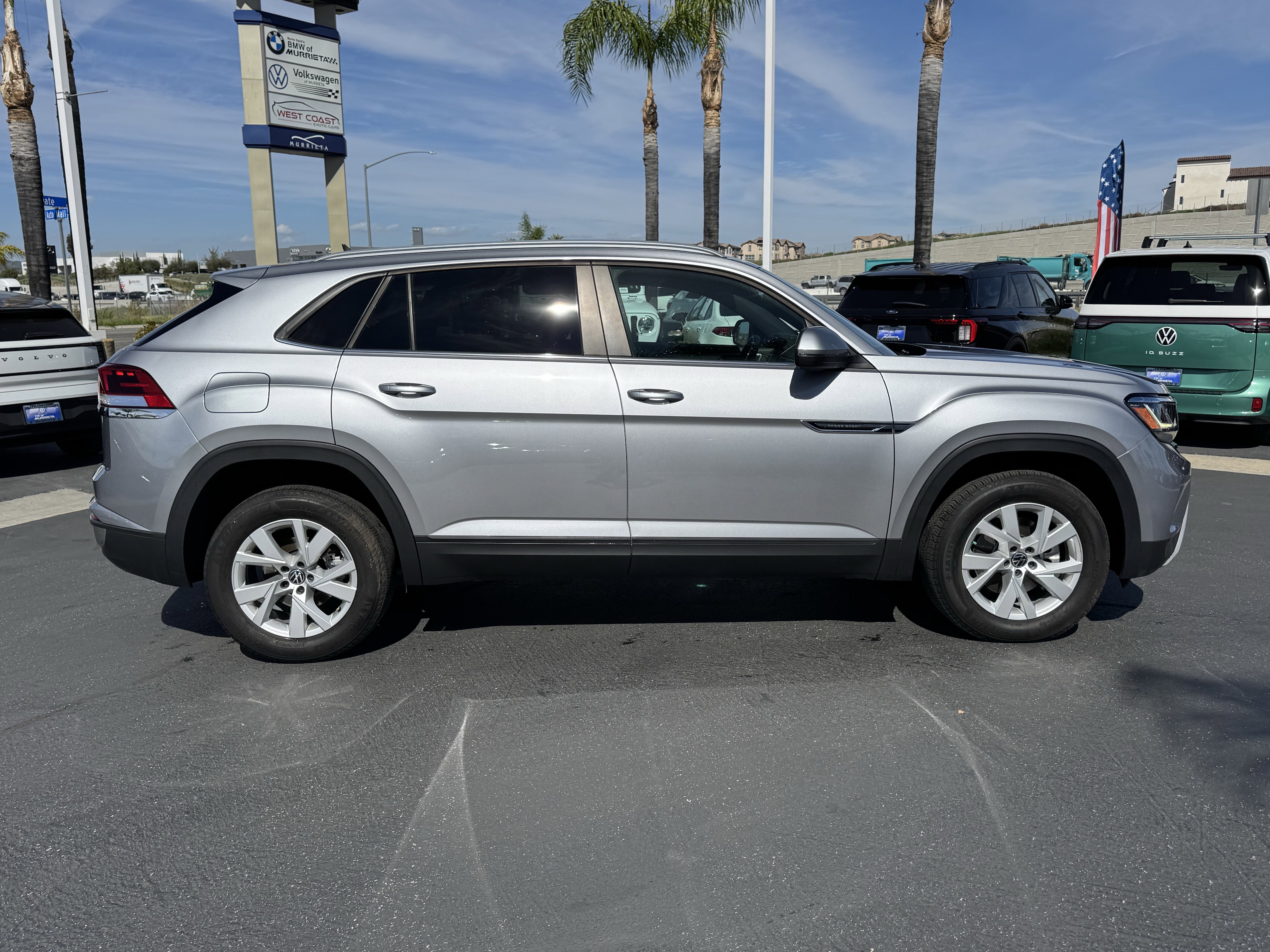 Used 2020 Volkswagen Atlas Cross Sport S image 11