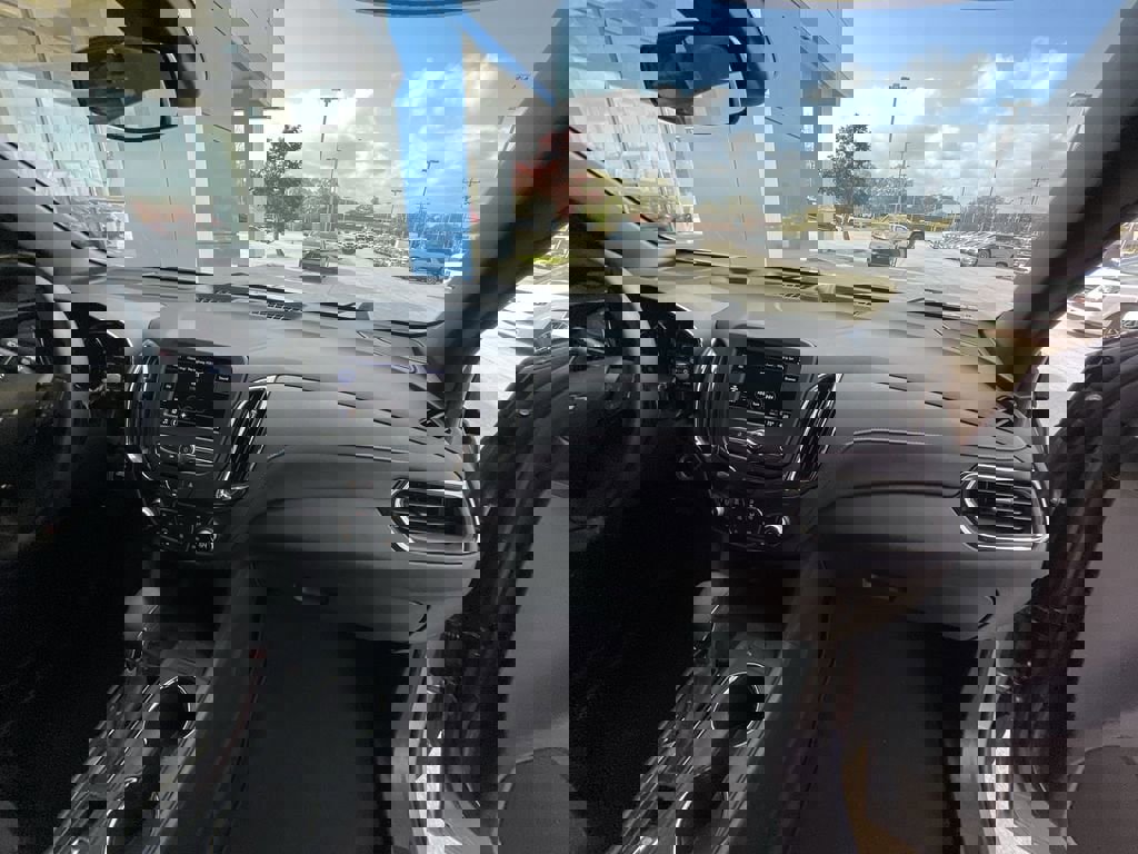 Certified 2024 Chevrolet Equinox RS image 28