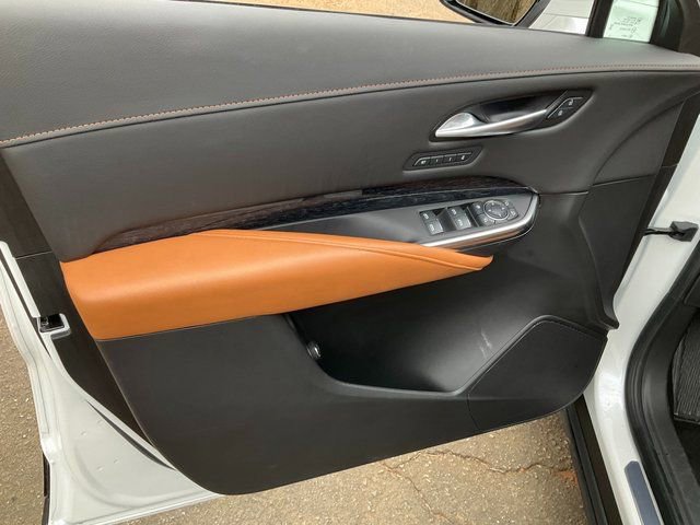Certified 2025 Cadillac XT4 Sport image 7