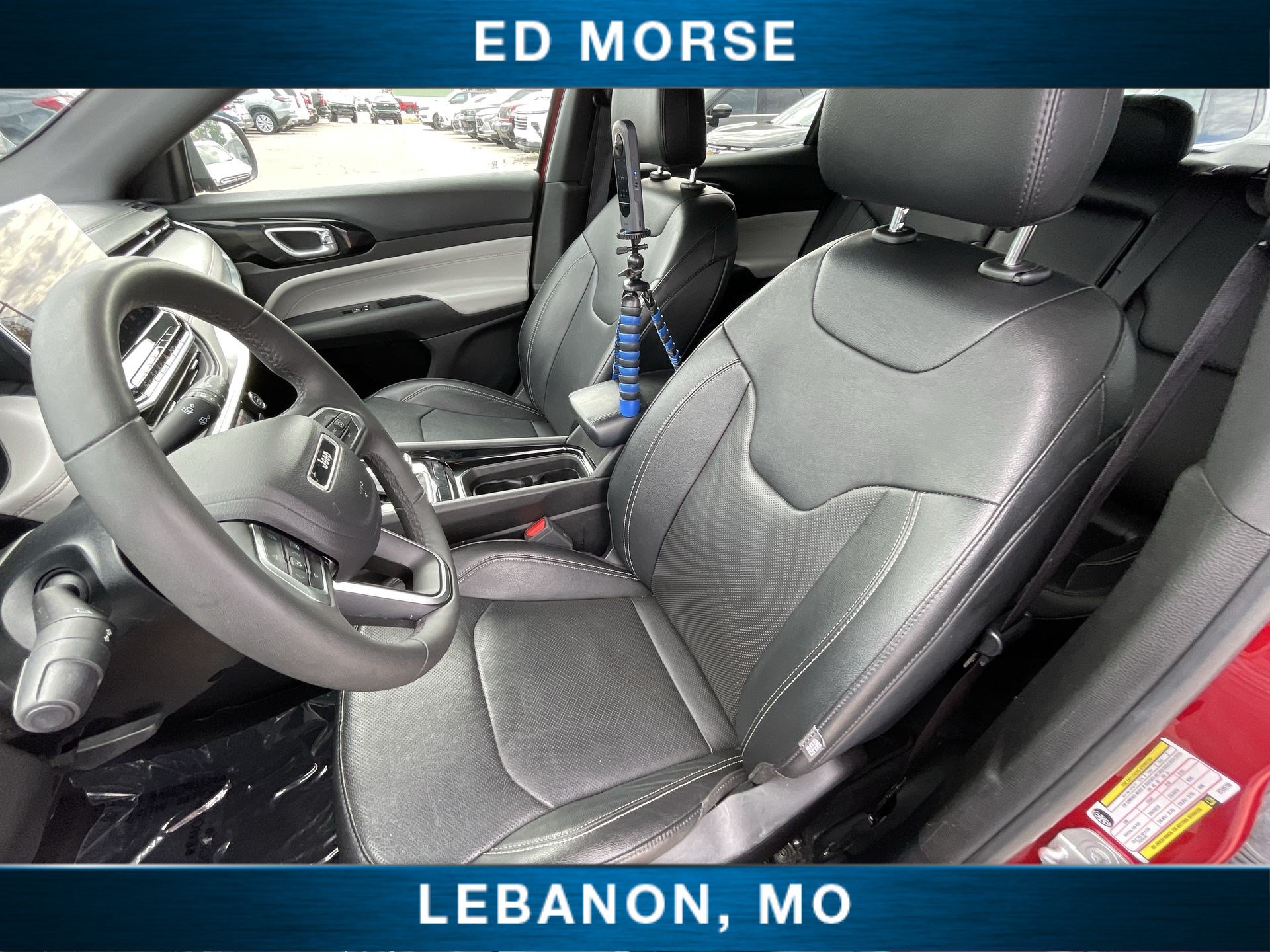Used 2025 Jeep Compass Limited AWD/4WD image 18