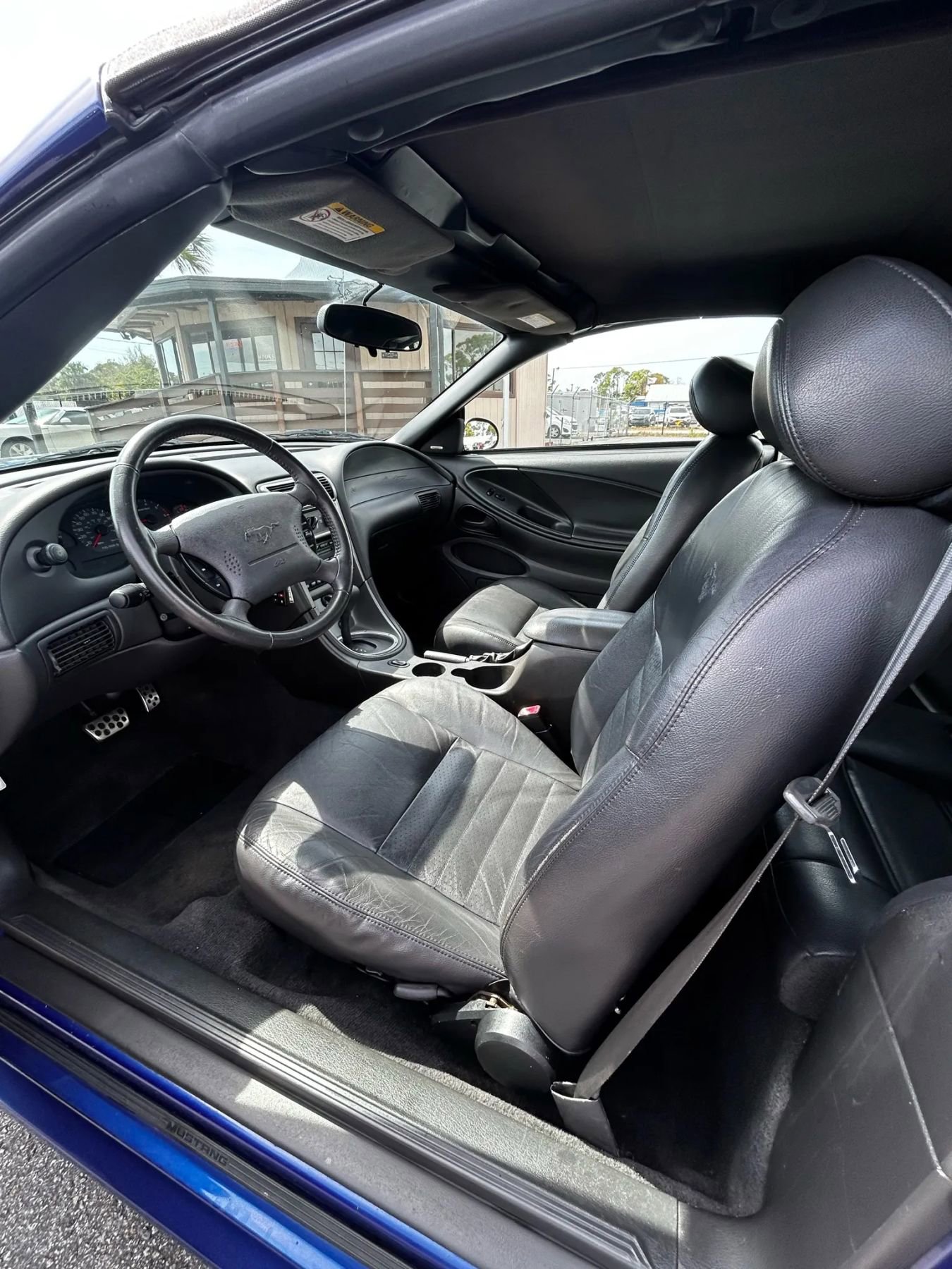 Used 2004 Ford Mustang Deluxe Convertible RWD image 31