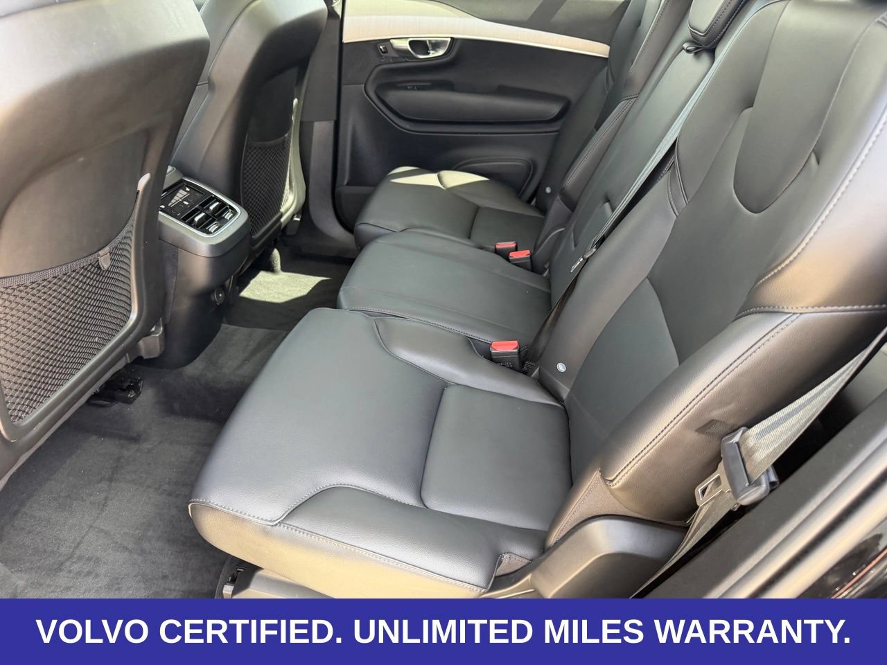 Certified 2025 Volvo XC90 B5 Core w/ Protection Package Premier AWD/4WD image 31