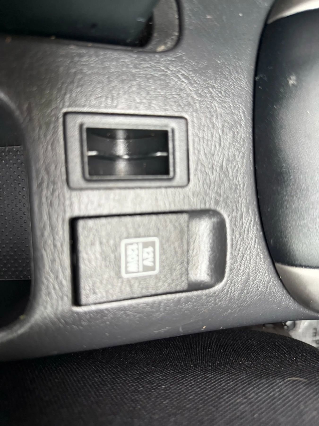 Used 2004 Toyota RAV4 Sport Utility 4D image 32