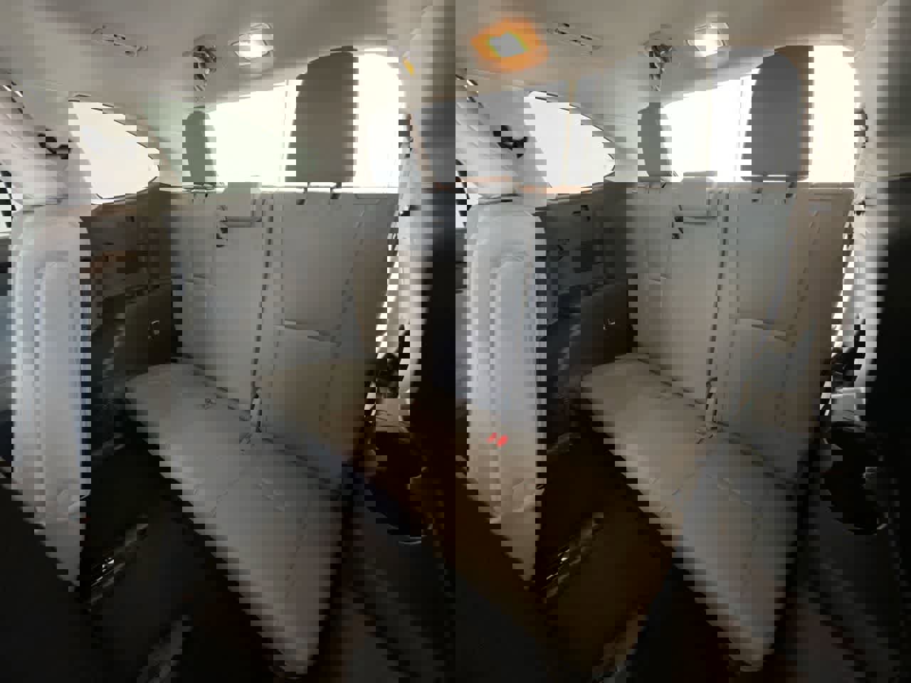 Used 2020 Toyota Highlander XLE image 24