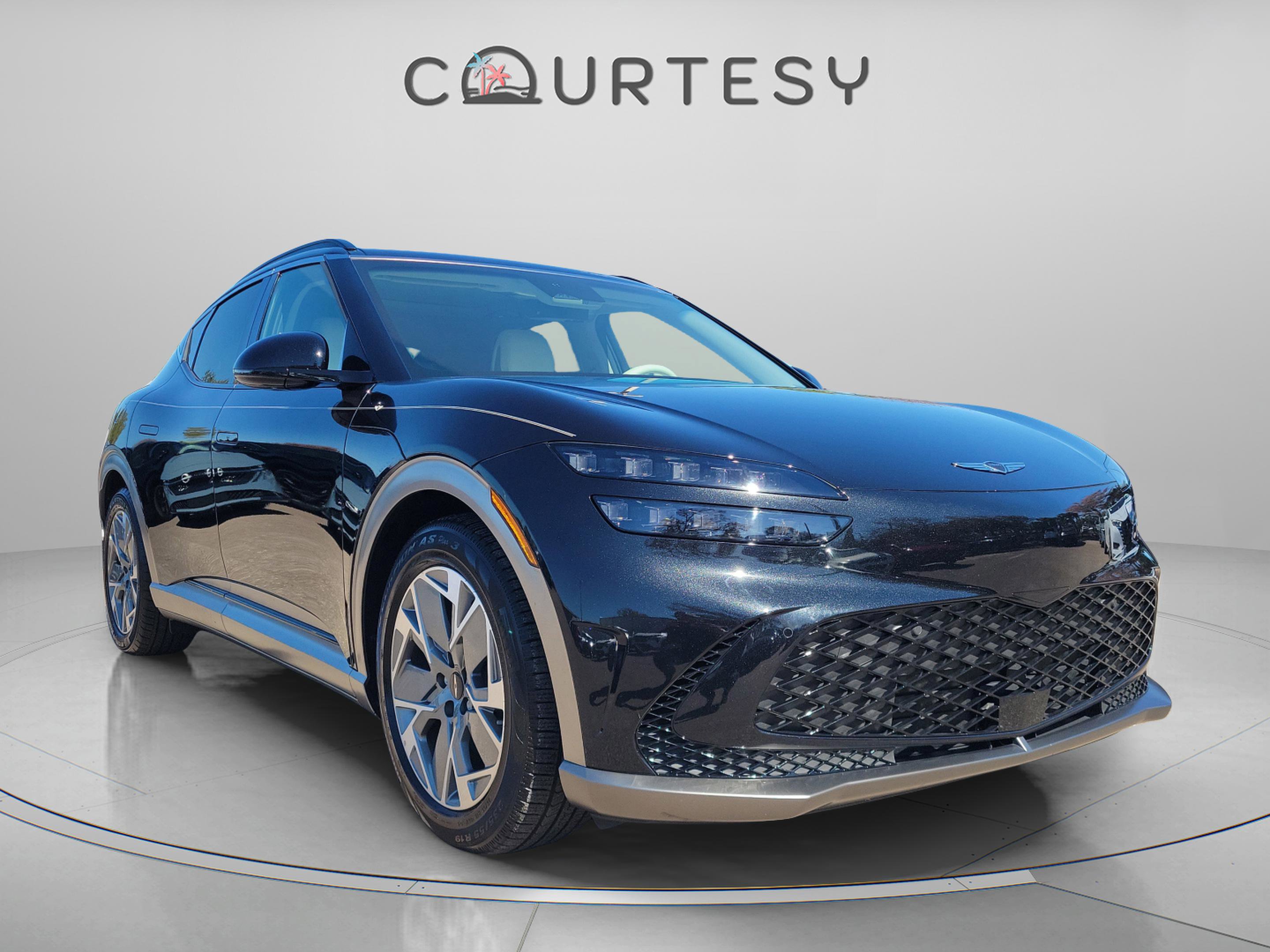 Used 2024 Genesis GV60 RWD image 5