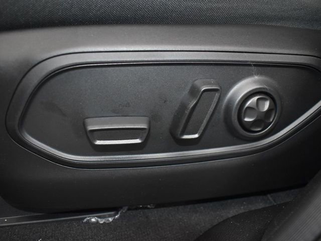 New 2025 Jeep Grand Cherokee Laredo w/ MOPAR Finishing Package image 14