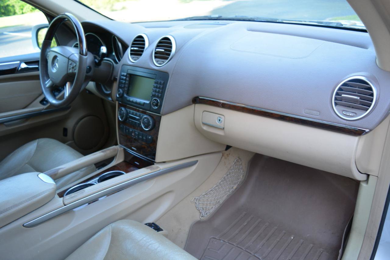 Used 2008 Mercedes-Benz GL 550 4MATIC image 19