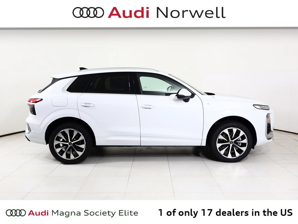 New 2026 Audi Q3 quattro 2.0T AWD/4WD image 16