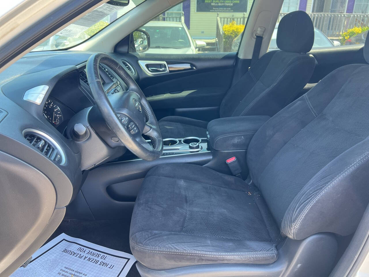 Used 2015 Nissan Pathfinder SV AWD/4WD image 12