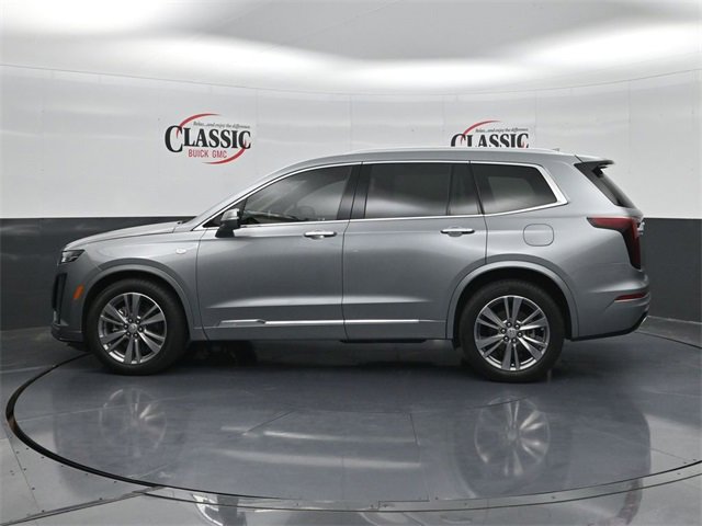 Used 2025 Cadillac XT6 Premium Luxury image 2