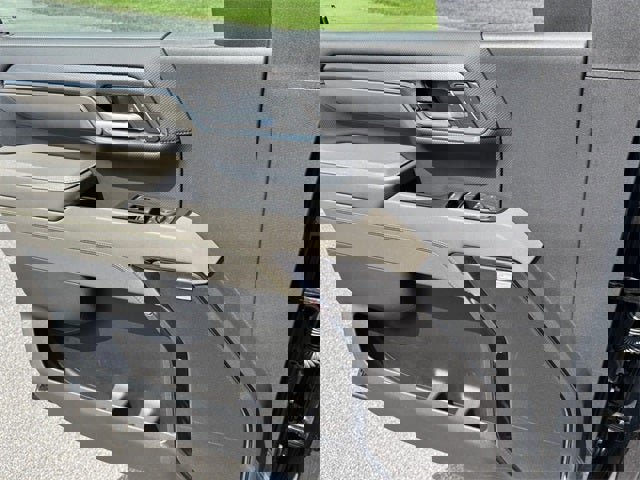 Used 2024 Chevrolet Silverado 2500 ZR2 w/ Technology Package image 17