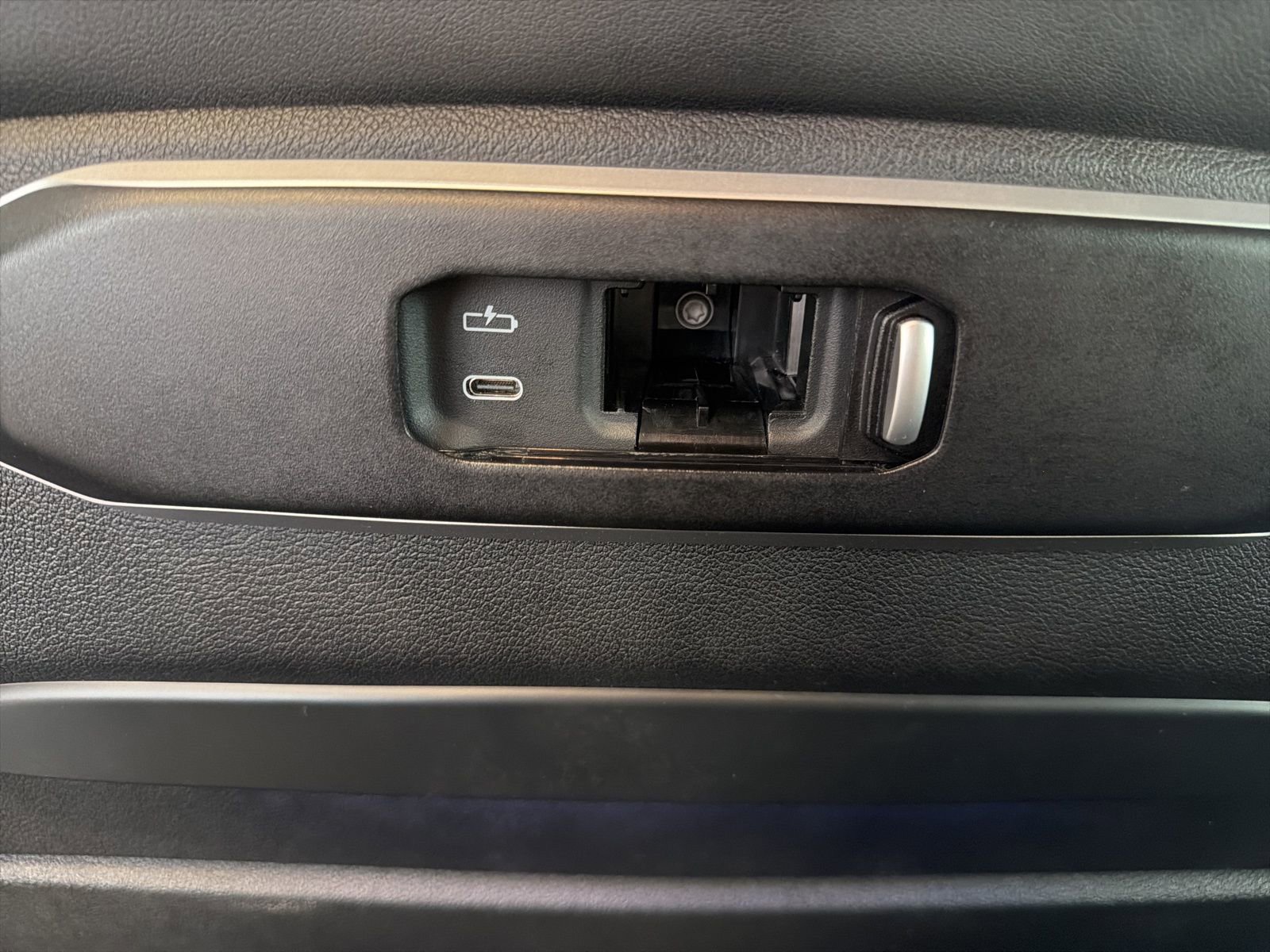 Used 2024 BMW X7 xDrive40i image 19