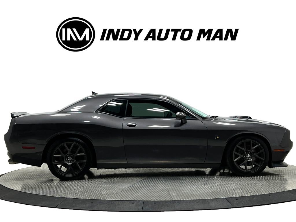 Used 2016 Dodge Challenger R/T Scat Pack RWD image 3