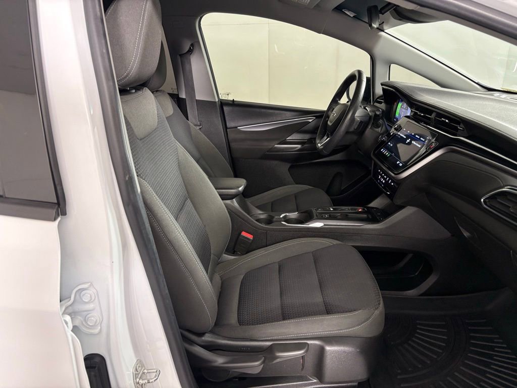 Used 2023 Chevrolet Bolt LT FWD image 42