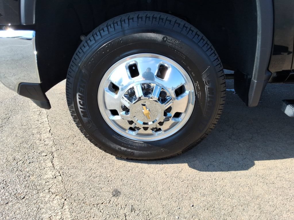 Certified 2025 Chevrolet Silverado 3500 LT AWD/4WD image 10