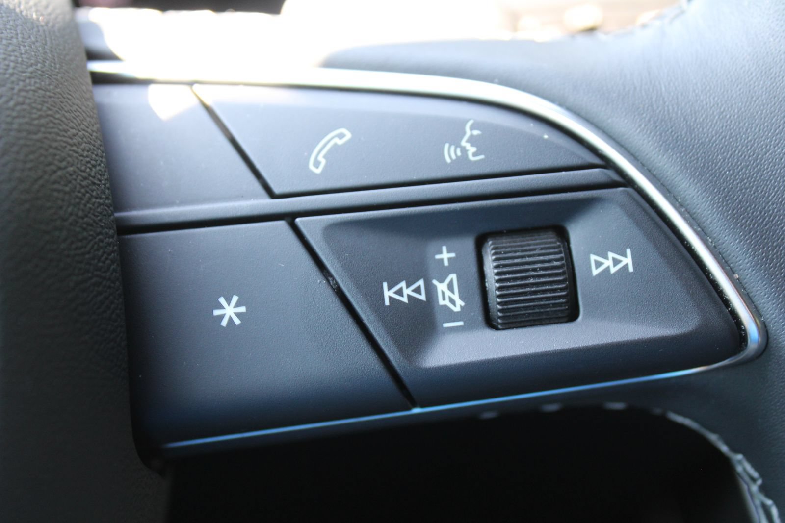 Used 2025 Audi Q7 3.0T Premium AWD/4WD image 37
