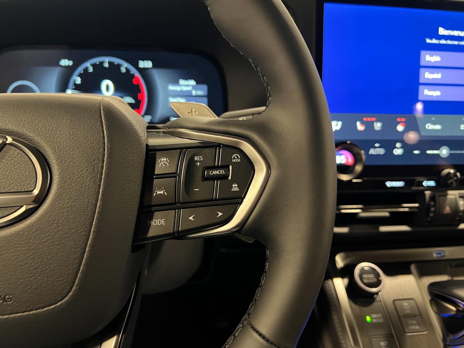 Used 2026 Lexus GX 550 w/ Cold Area Package image 14