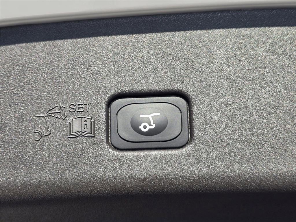 New 2026 Lincoln Nautilus Black Label AWD/4WD image 30