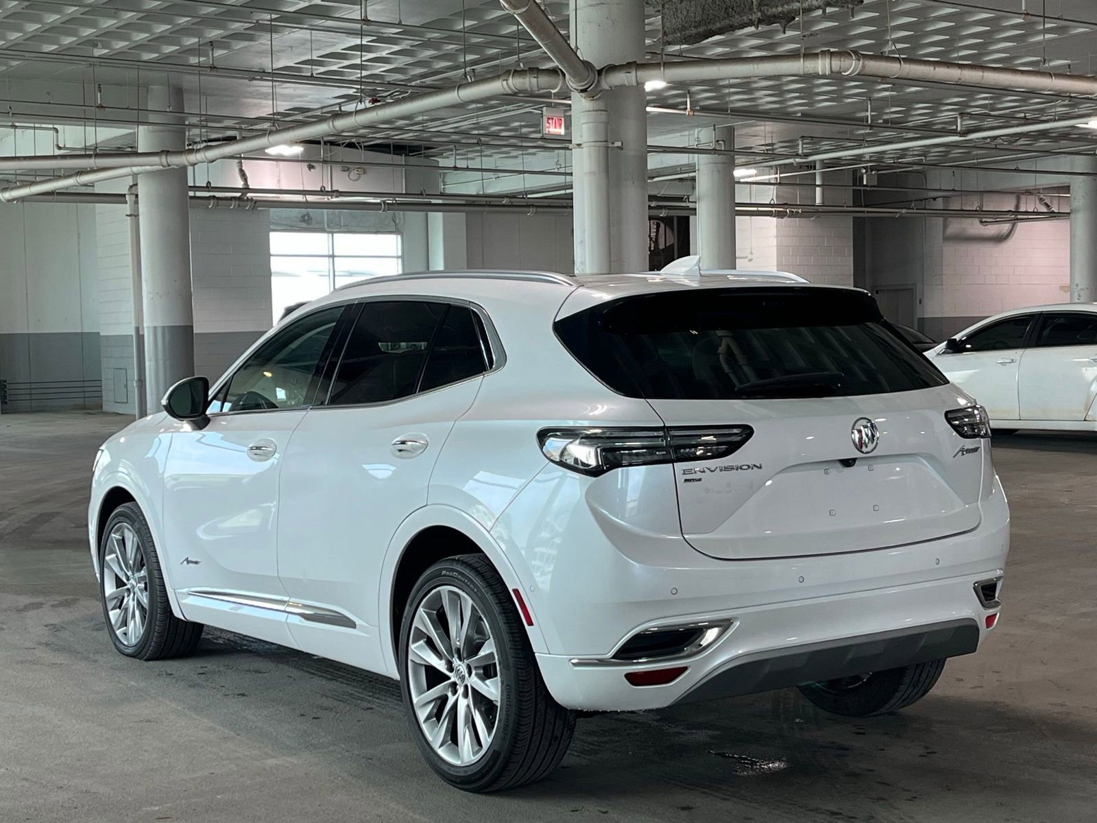 Used 2023 Buick Envision Avenir image 8