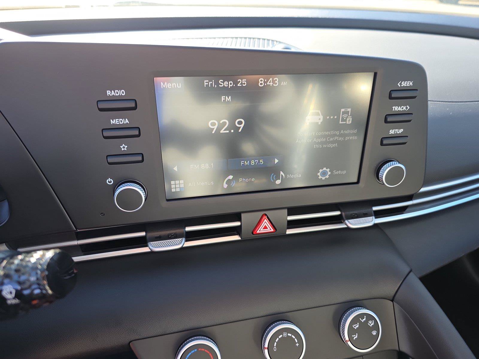 New 2026 Hyundai Elantra SE FWD image 16