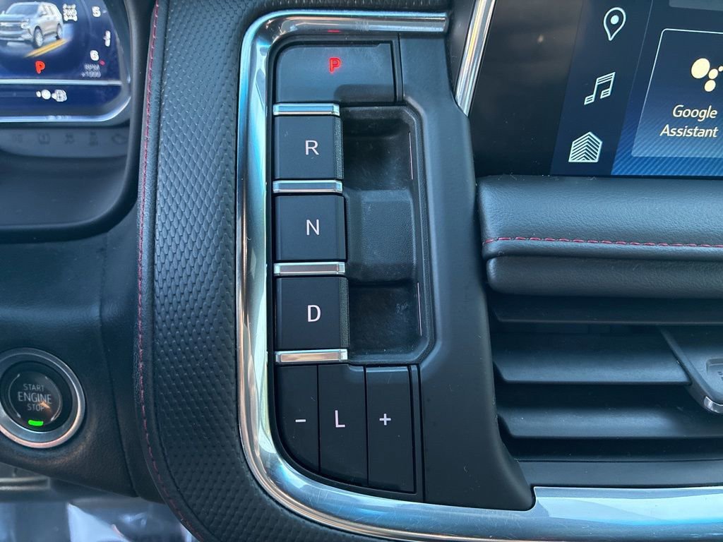 Used 2022 Chevrolet Suburban RST w/ Luxury Package AWD/4WD image 29