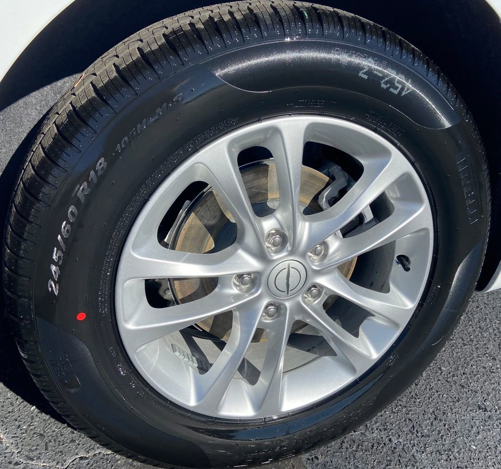 New 2026 Chrysler Pacifica Select image 10