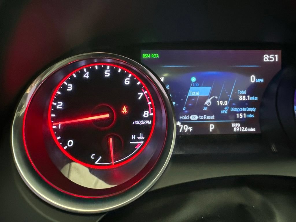Used 2019 Toyota Camry XSE FWD image 17
