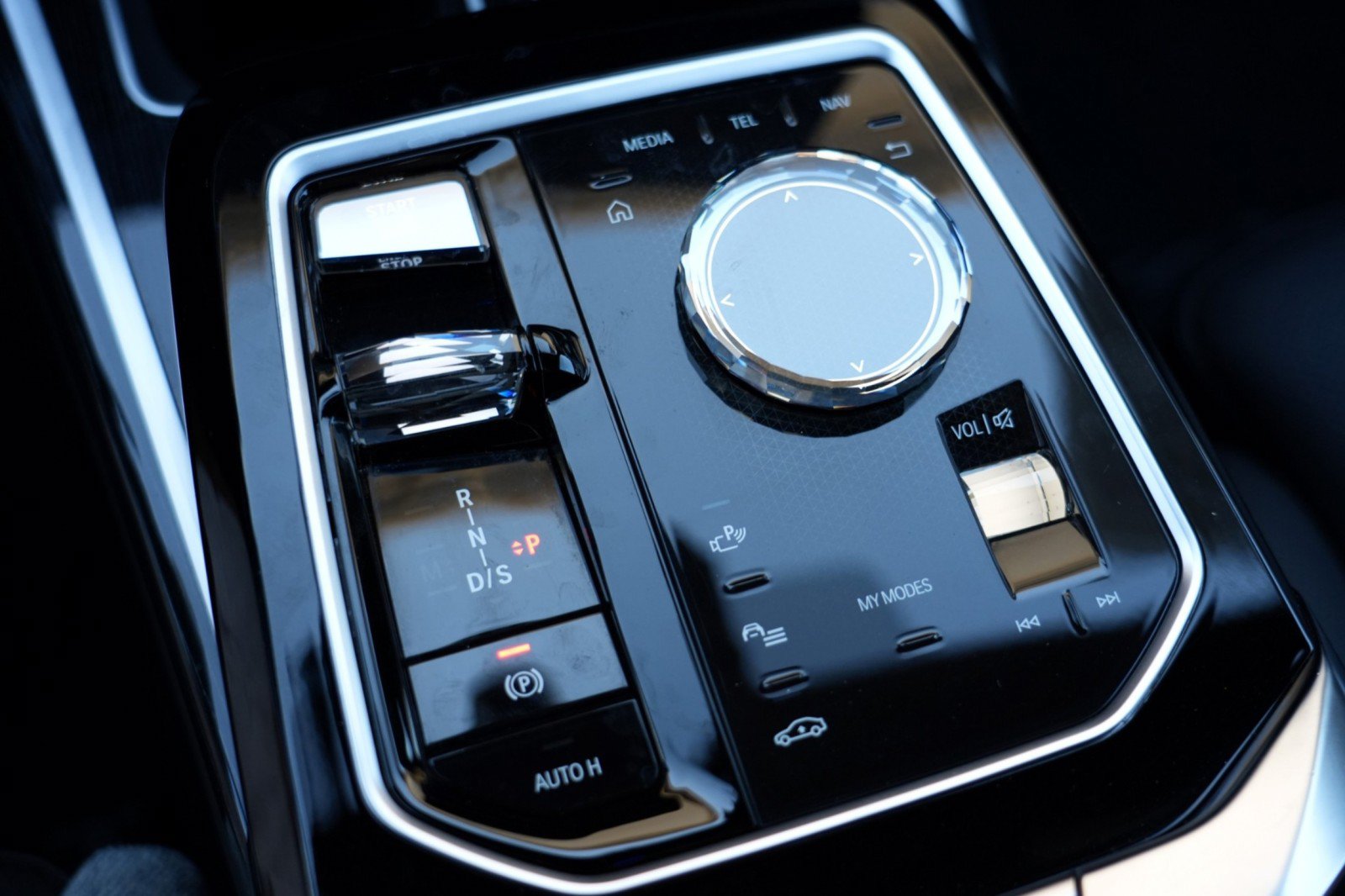 Used 2023 BMW 740i RWD image 35