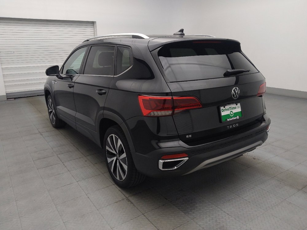 Used 2022 Volkswagen Taos SE FWD image 5