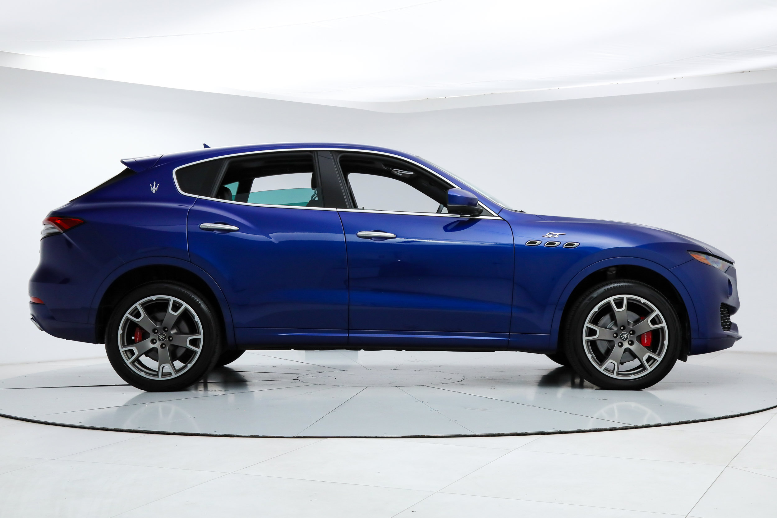 Certified 2023 Maserati Levante GT AWD/4WD image 6
