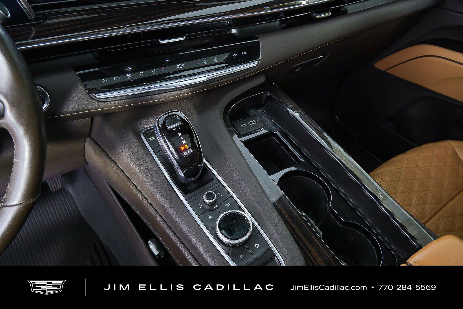 Used 2021 Cadillac Escalade Sport w/ Driver Assist Tech Package AWD/4WD image 15