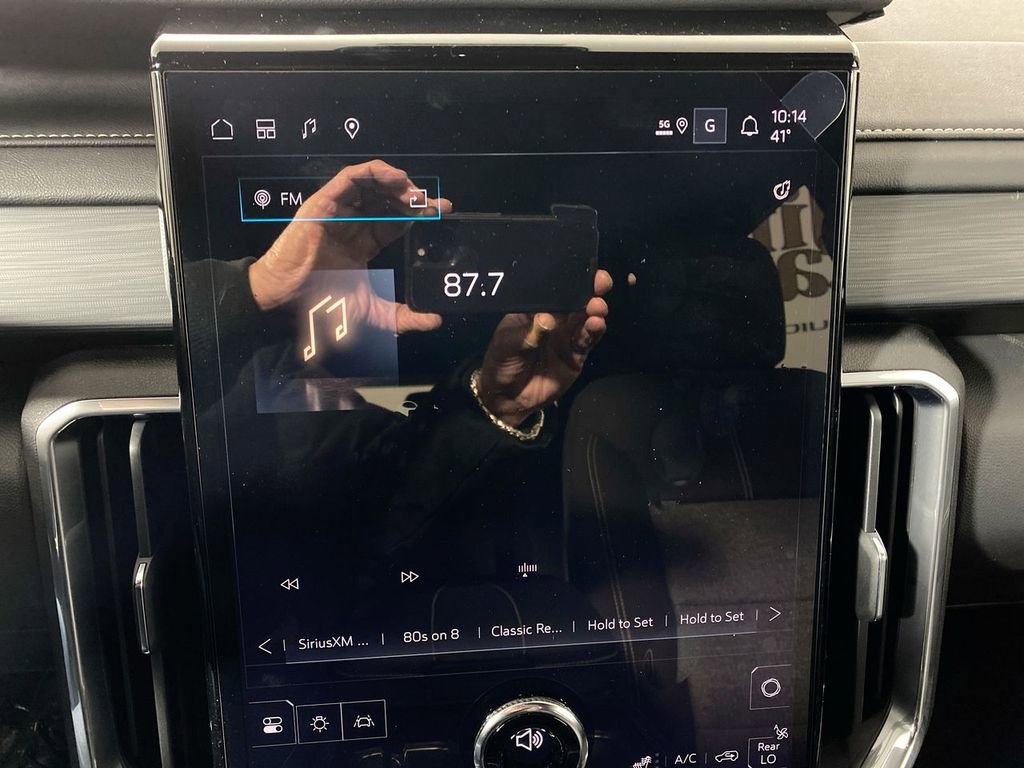 Used 2025 GMC Acadia Elevation w/ Black Edition image 16