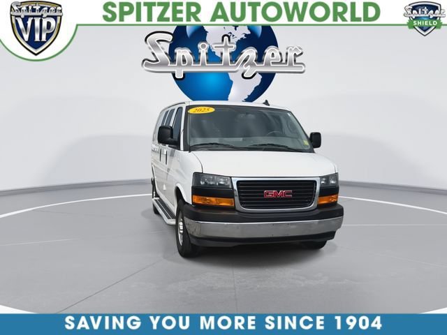Used 2025 GMC Savana 2500 w/ Driver Convenience Package RWD image 3