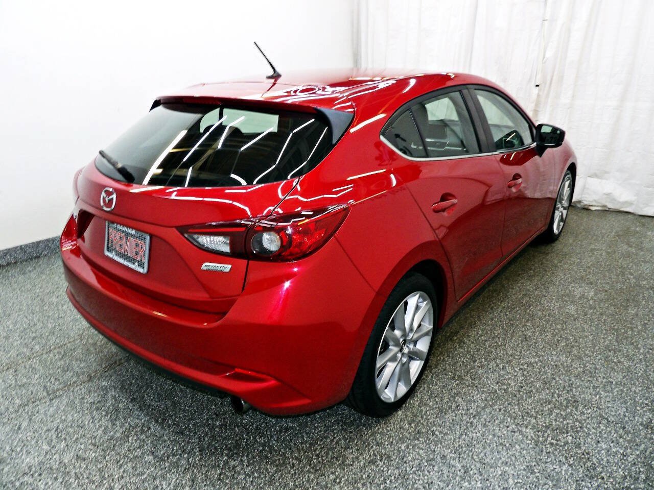 Used 2017 MAZDA MAZDA3 Touring FWD image 6