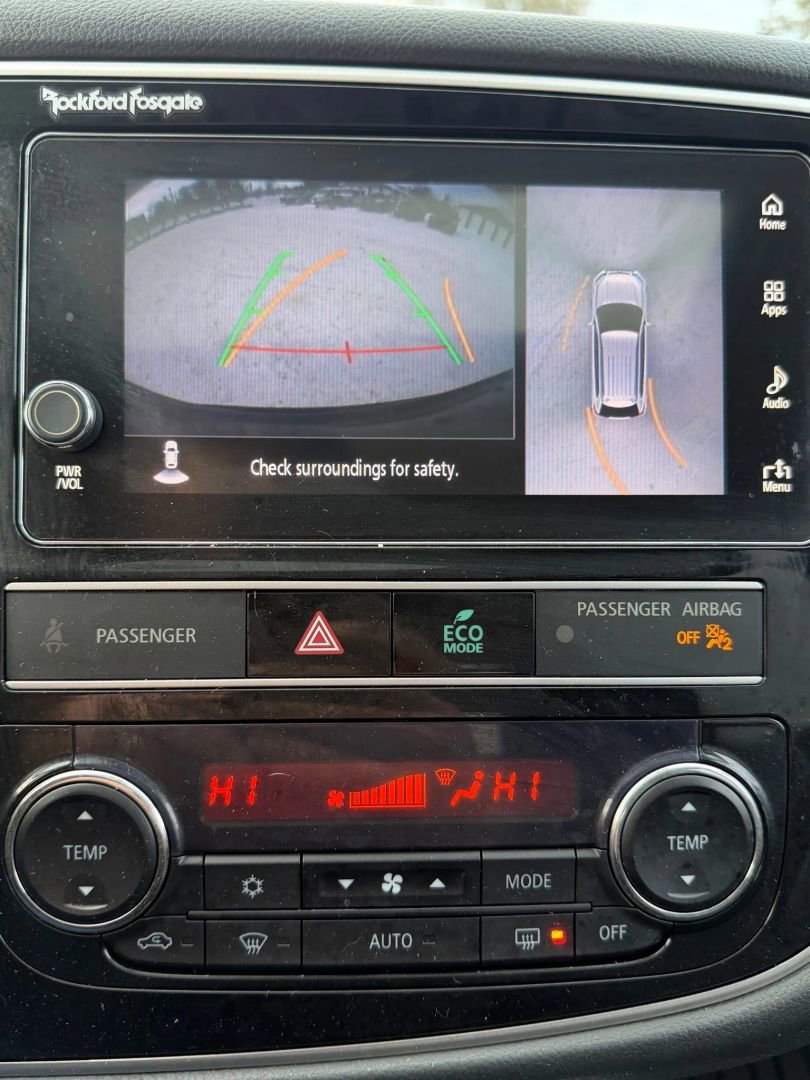 Used 2019 Mitsubishi Outlander SE image 26