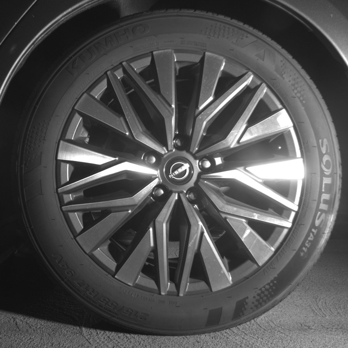 Used 2025 Nissan Altima 2.5 SV image 14