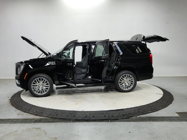 New 2027 GMC Yukon Denali w/ Sun & Power Step Package AWD/4WD image 13
