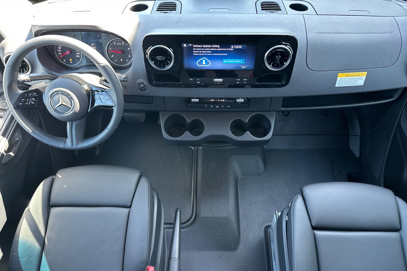 New 2025 Mercedes-Benz Sprinter 2500 image 12