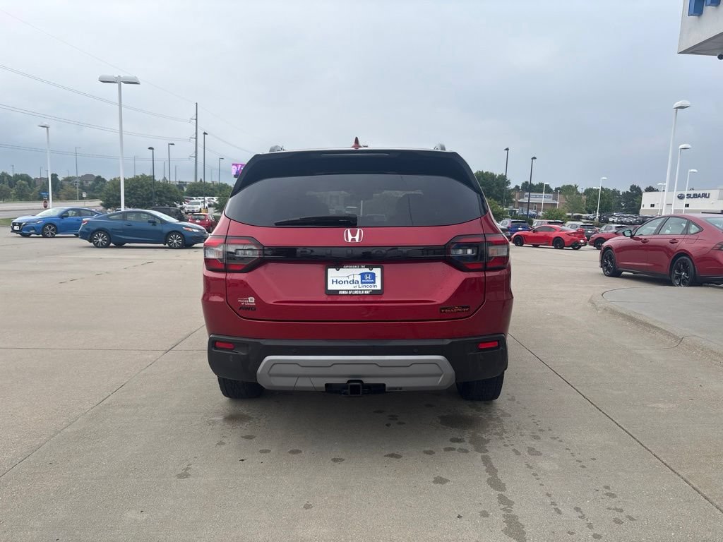 Certified 2025 Honda Pilot TrailSport image 6