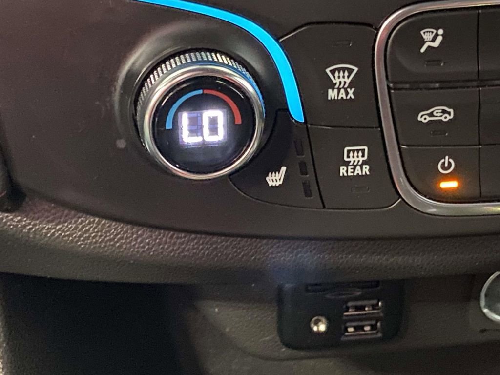 Used 2023 Chevrolet Traverse RS image 26