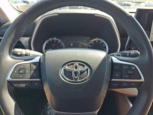 Used 2023 Toyota Highlander XLE FWD image 20