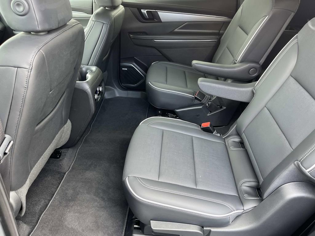 Certified 2025 Buick Enclave Preferred w/ Super Cruise Package image 12