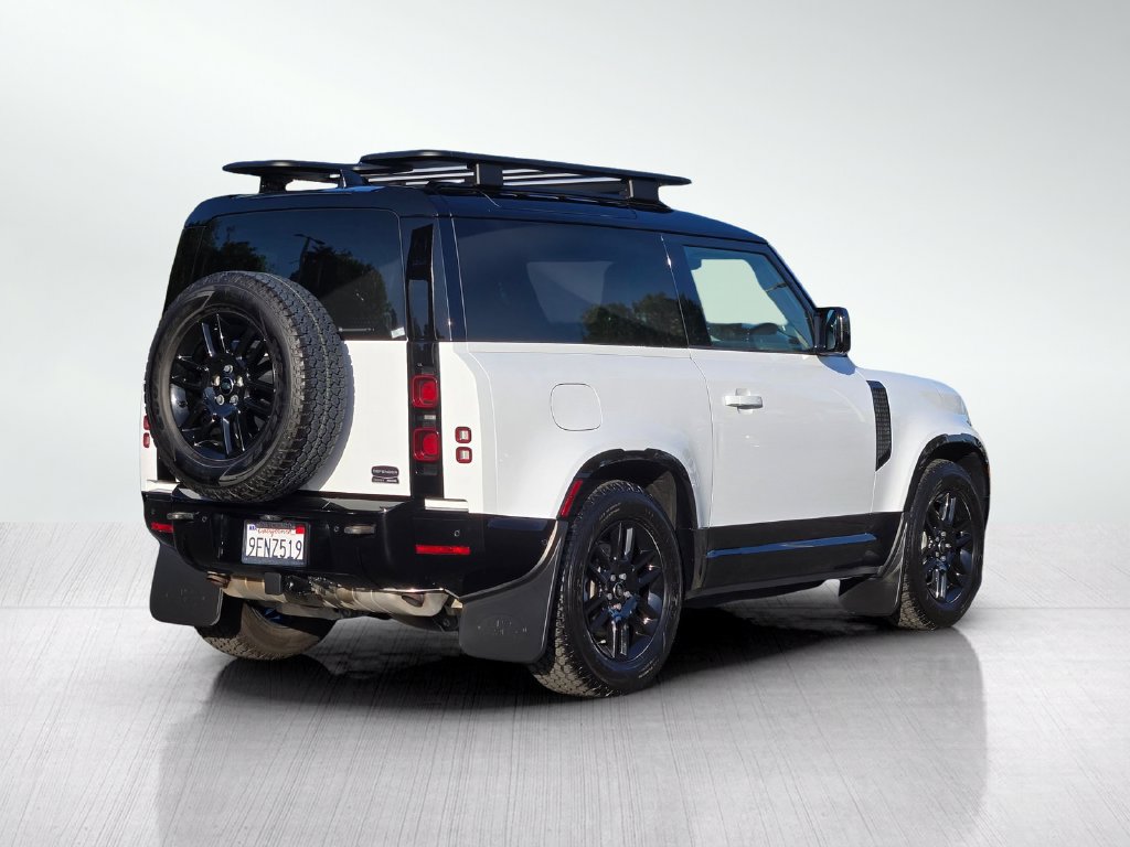 Used 2023 Land Rover Defender 90 X-Dynamic SE AWD/4WD image 4