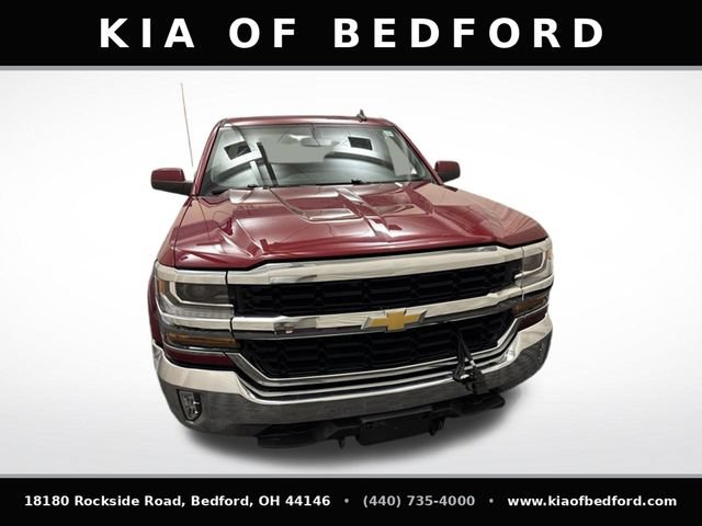 Used 2018 Chevrolet Silverado 1500 LT w/ All Star Edition AWD/4WD image 2