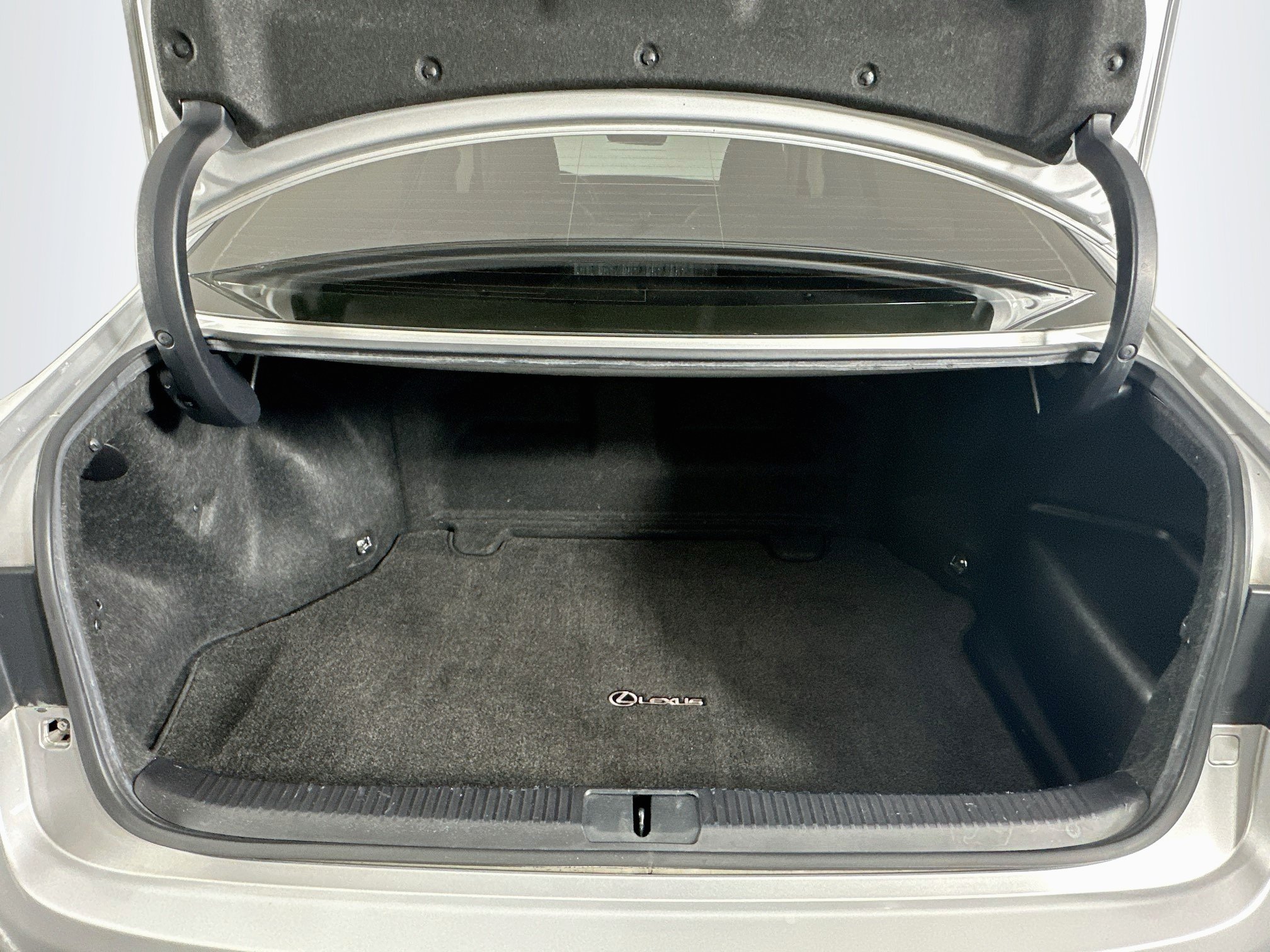 Used 2018 Lexus ES 300h w/ Navigation Package FWD image 31