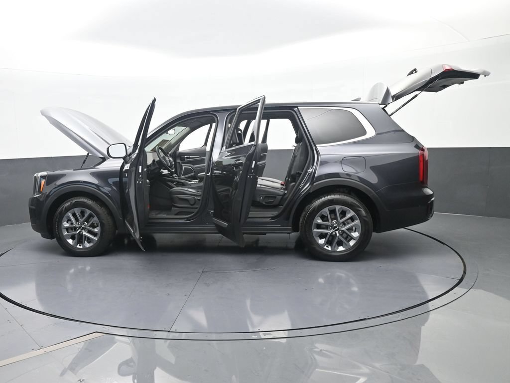 Used 2025 Kia Telluride LX FWD image 72