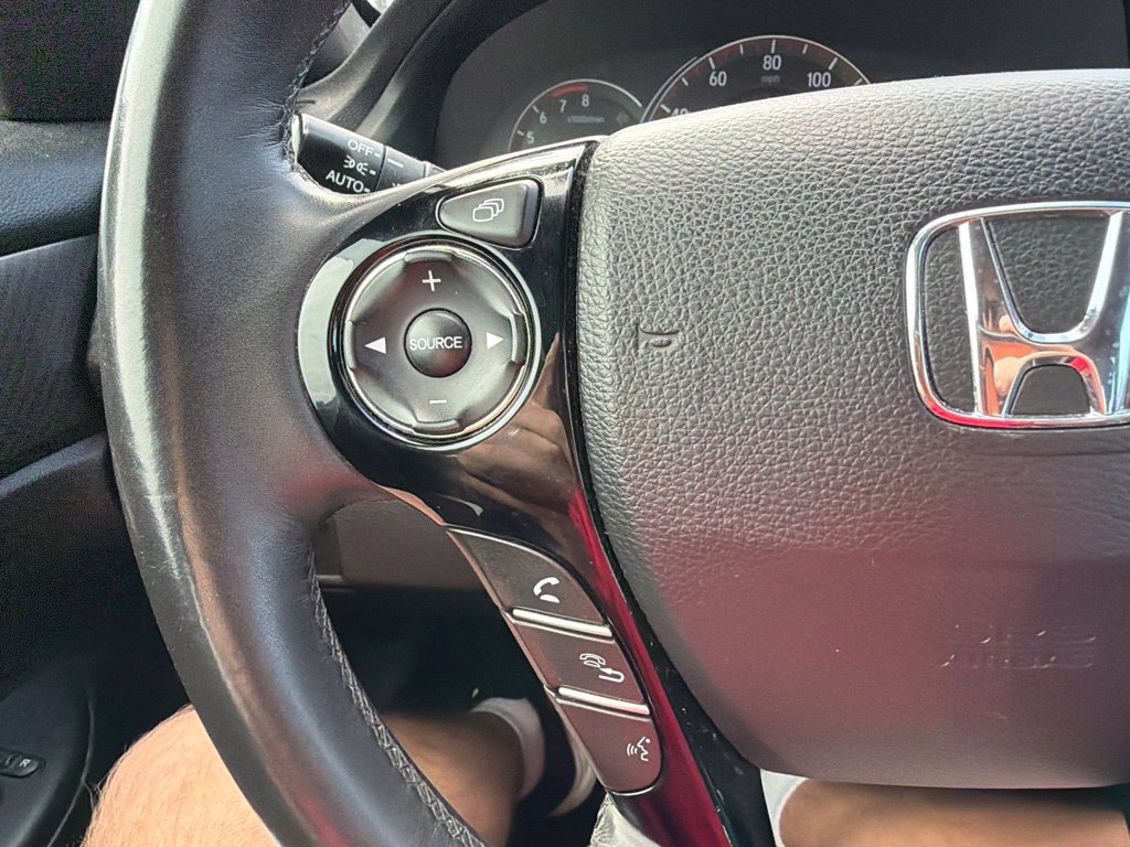 Used 2017 Honda Accord Sport image 21